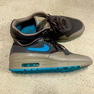 Ridgerock Air Max 1 (size 10.5)